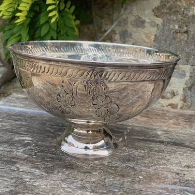 coupe sur pied métal argenté