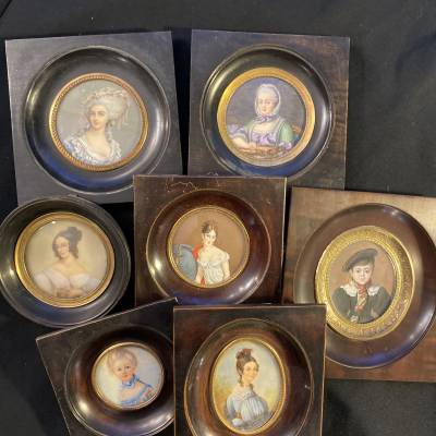 portraits miniatures anciens