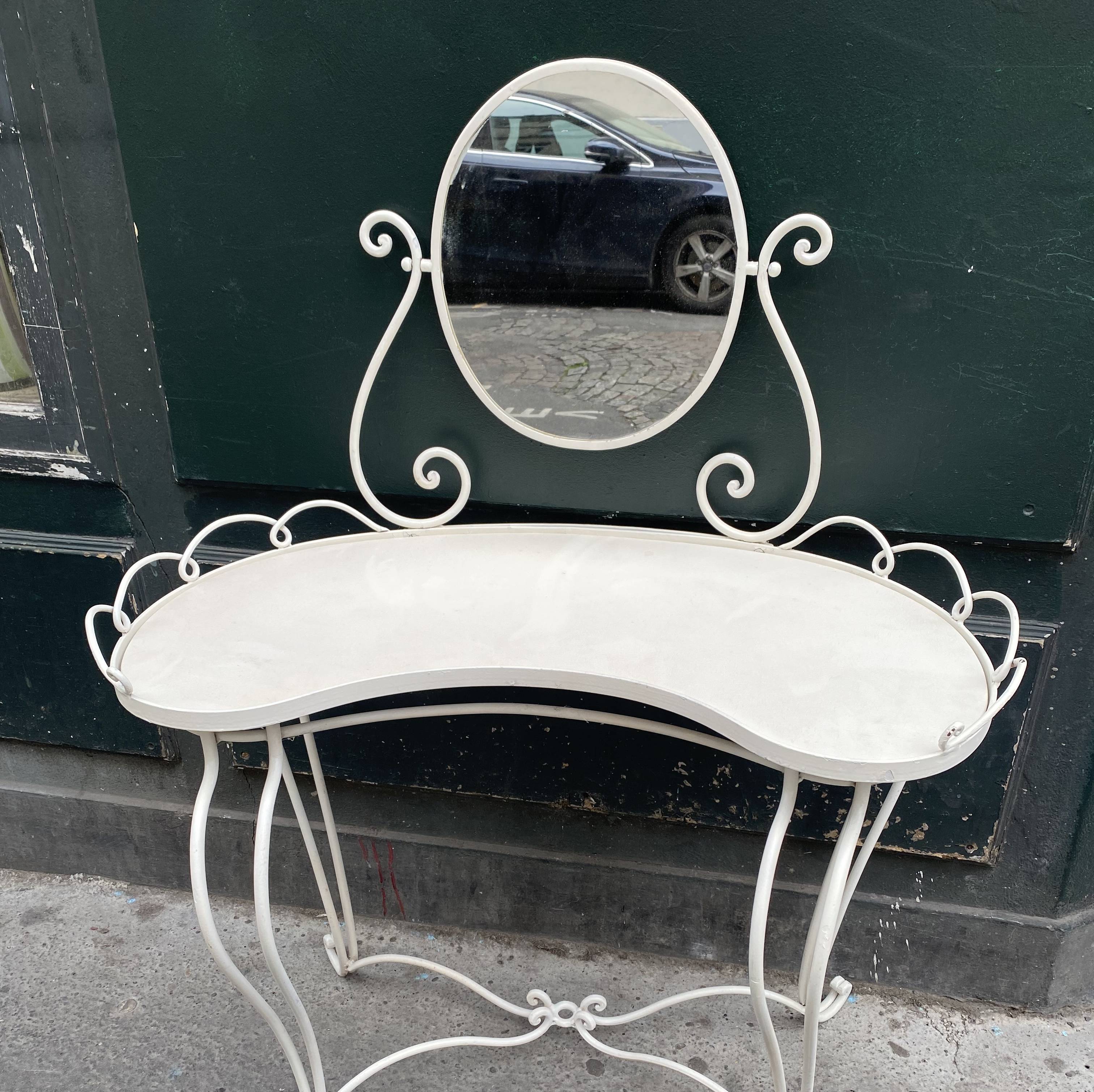 coiffeuse métal