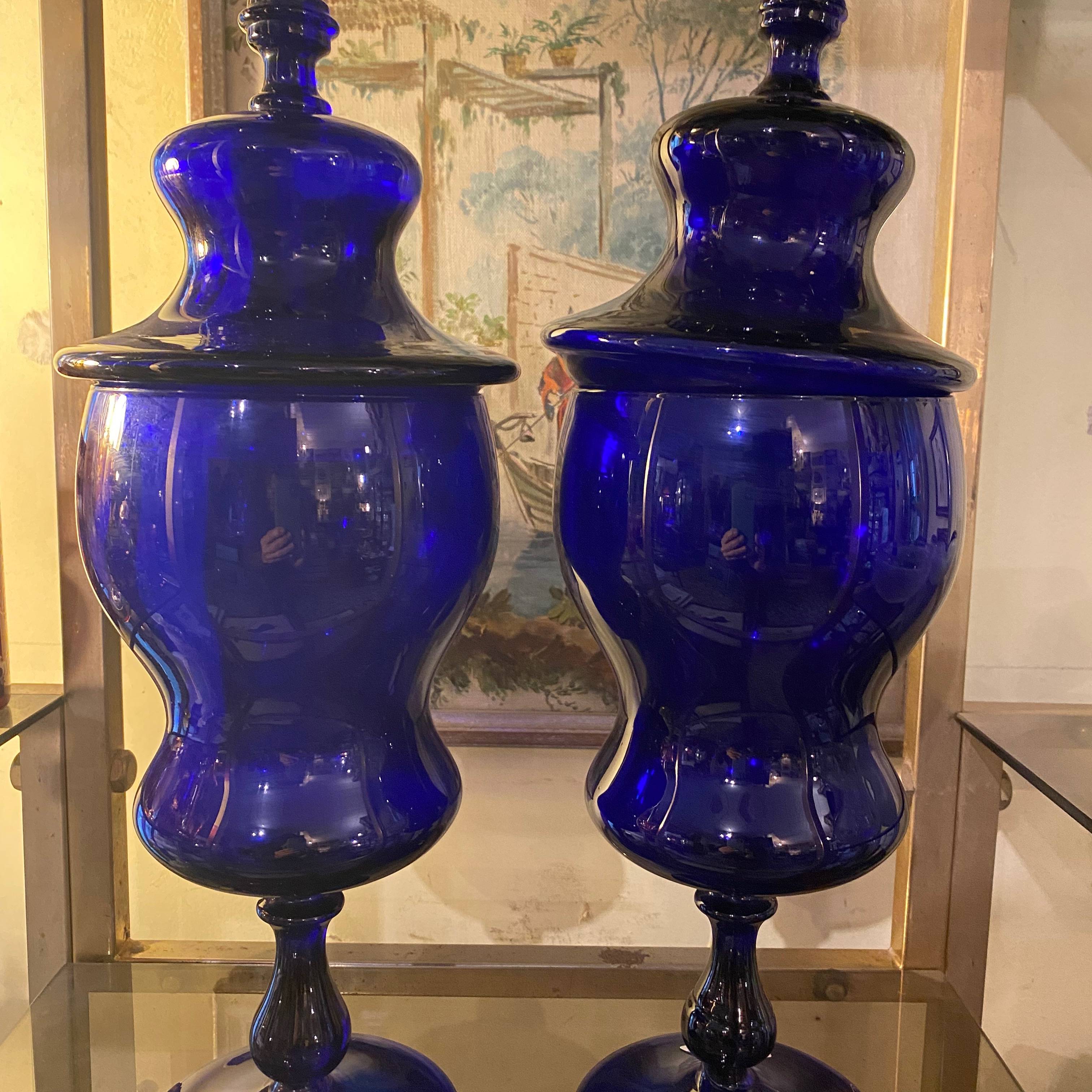 pots couverts verre bleu