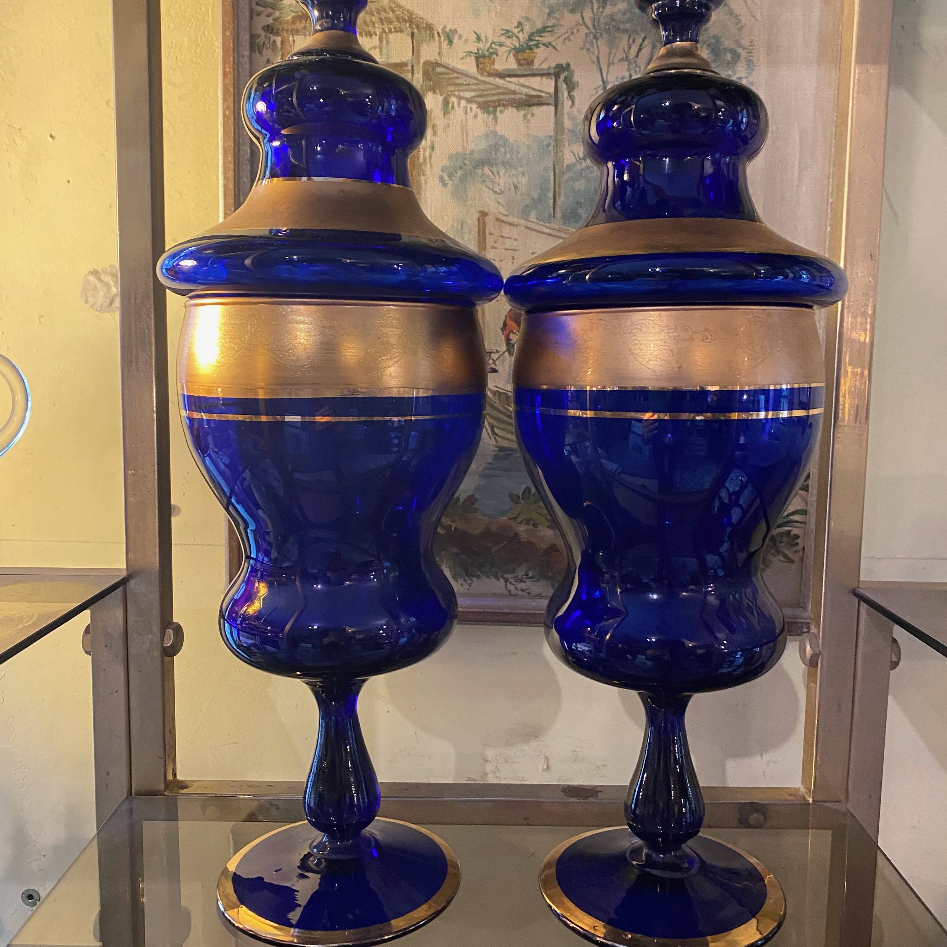 Paire pots couverts Paire pots couverts verre bleu soufflé